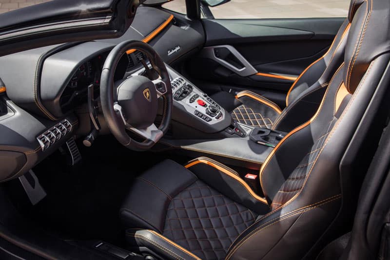 Lamborghini Aventador Roadster