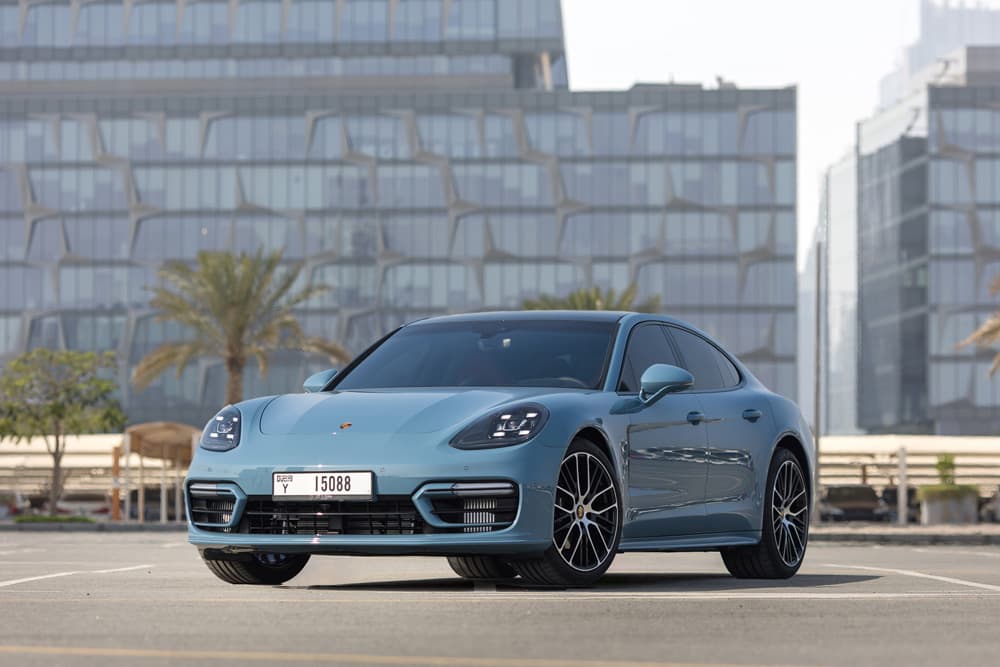 Porsche Panamera 2023